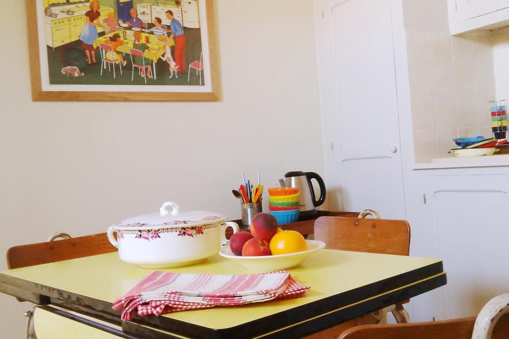 Bed and Breakfast La Bonne Ecole à Les Landes-Genusson Extérieur photo